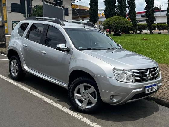 RENAULT DUSTER 2.0 DYNAMIQUE 4X2 16V FLEX 4P AUTOMÁTICO